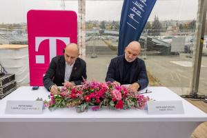 T-Mobile ARENA podpis smlouvy