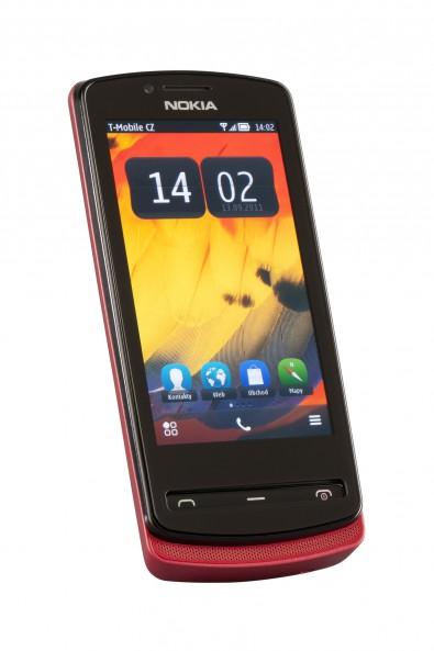 Nokia 700